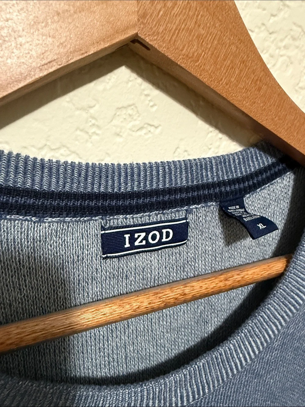 Izod Men's Dusty Blue Crewneck Sweater